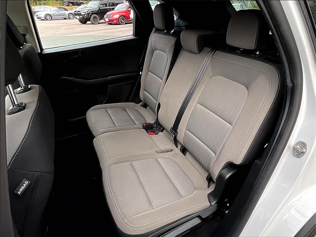 2022 Ford Escape S photo 24