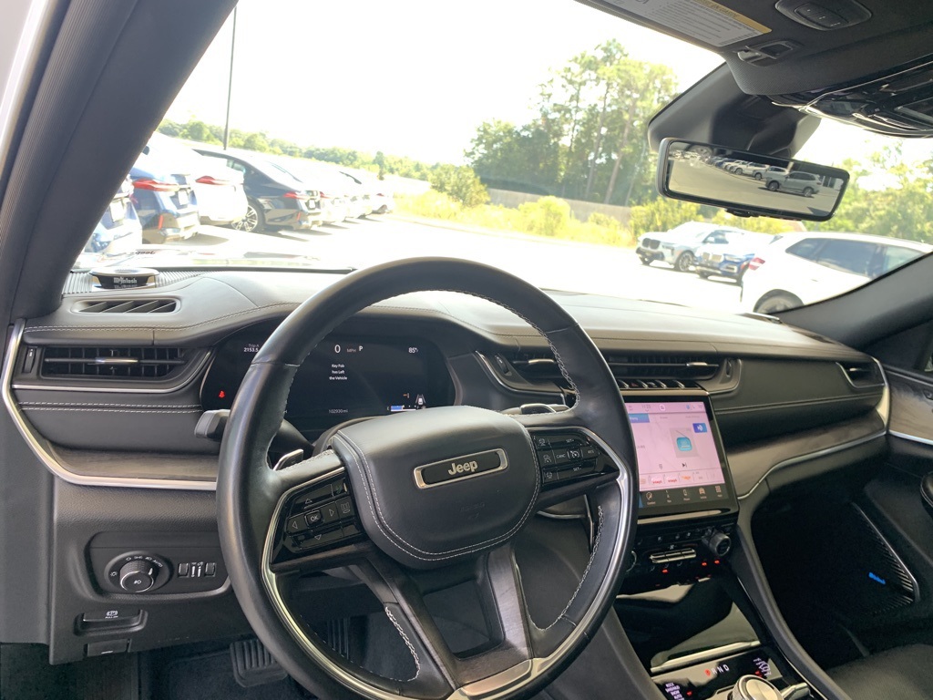 2022 Jeep Grand Cherokee Overland photo 14