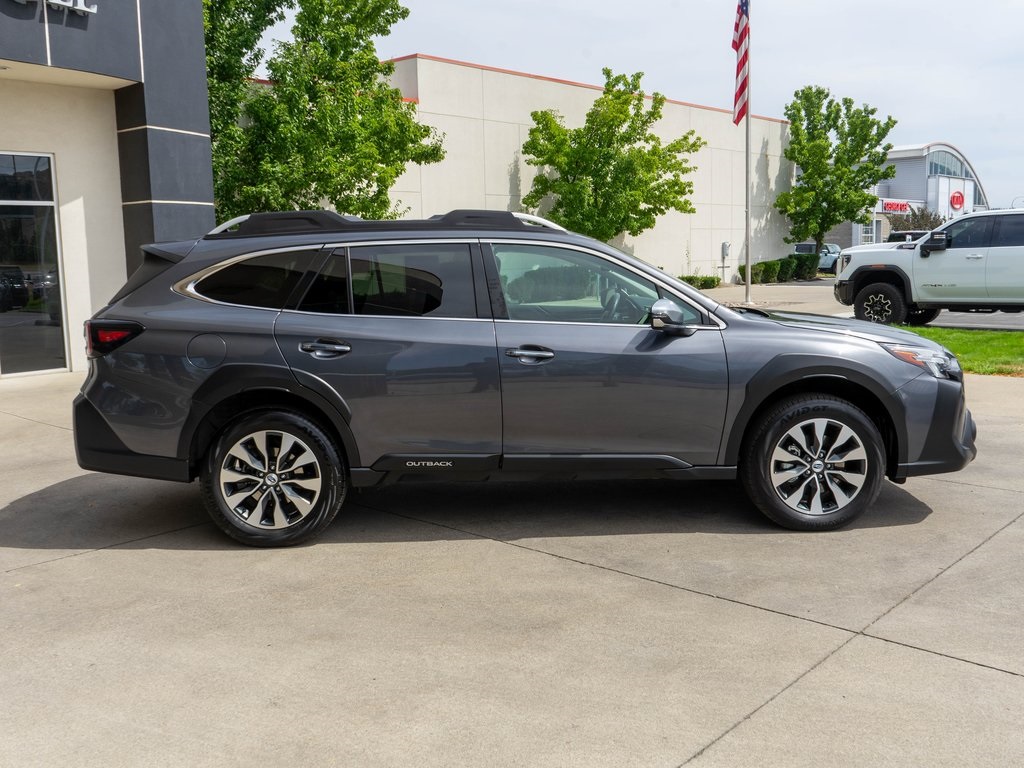 2023 Subaru Outback Touring photo 8