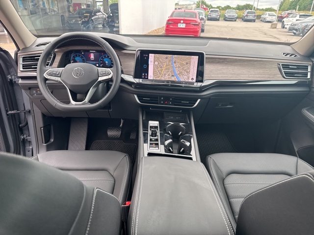 2025 Volkswagen Atlas SEL photo 27
