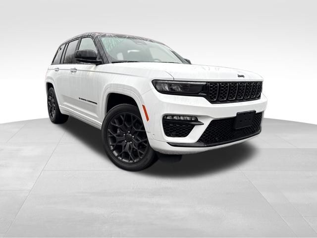 2025 Jeep Grand Cherokee Summit's photo