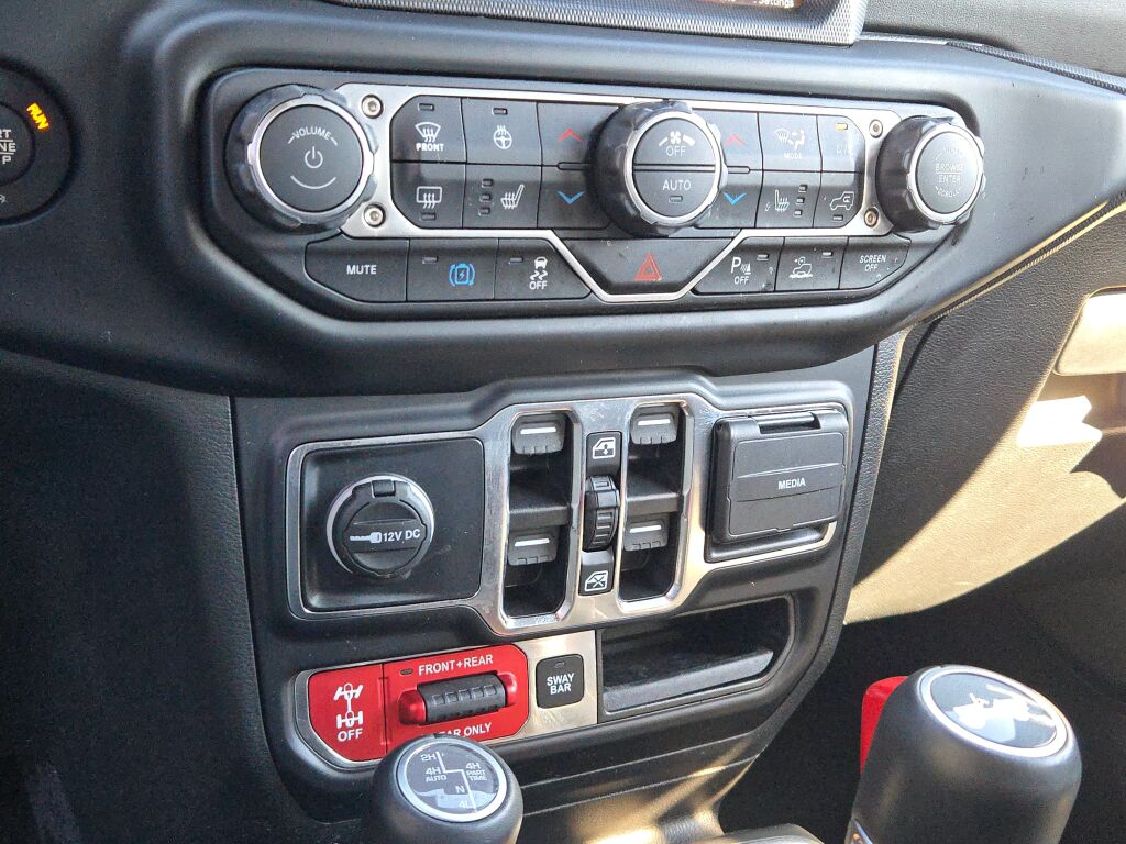 2023 Jeep Wrangler Rubicon 4xe photo 27