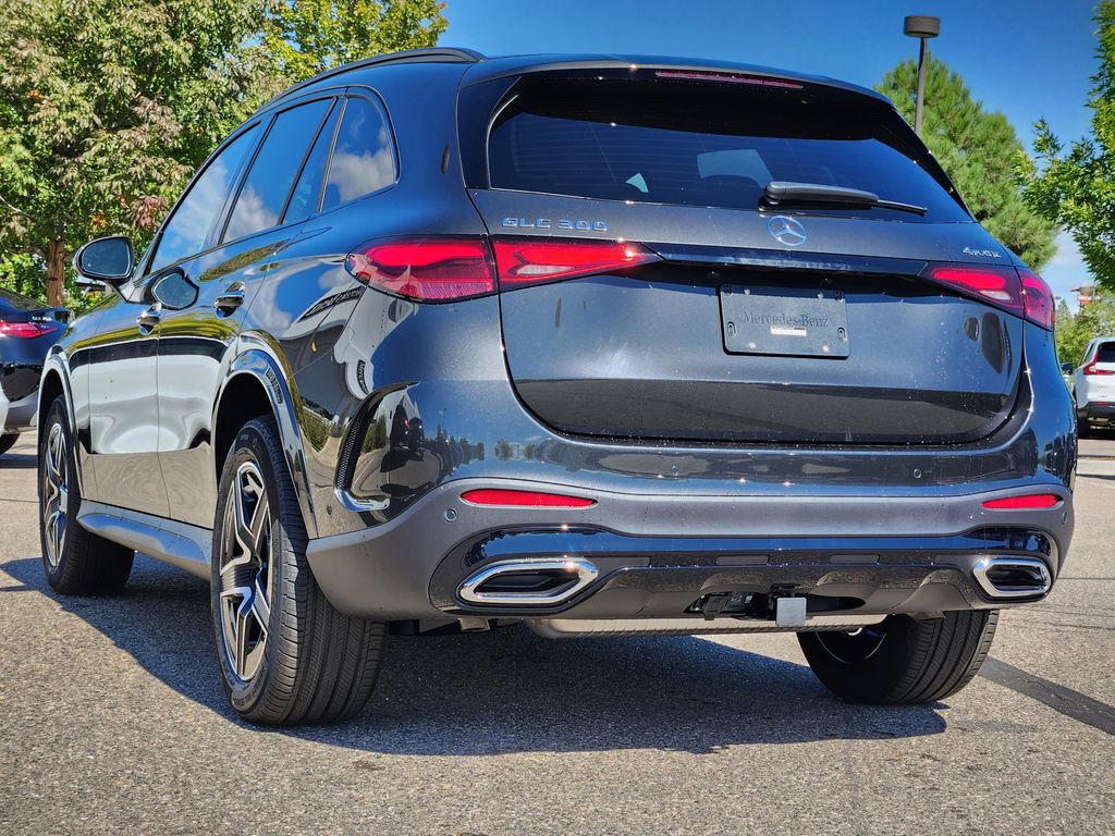 2026 Mercedes Benz GLC 300 4MATIC photo 5
