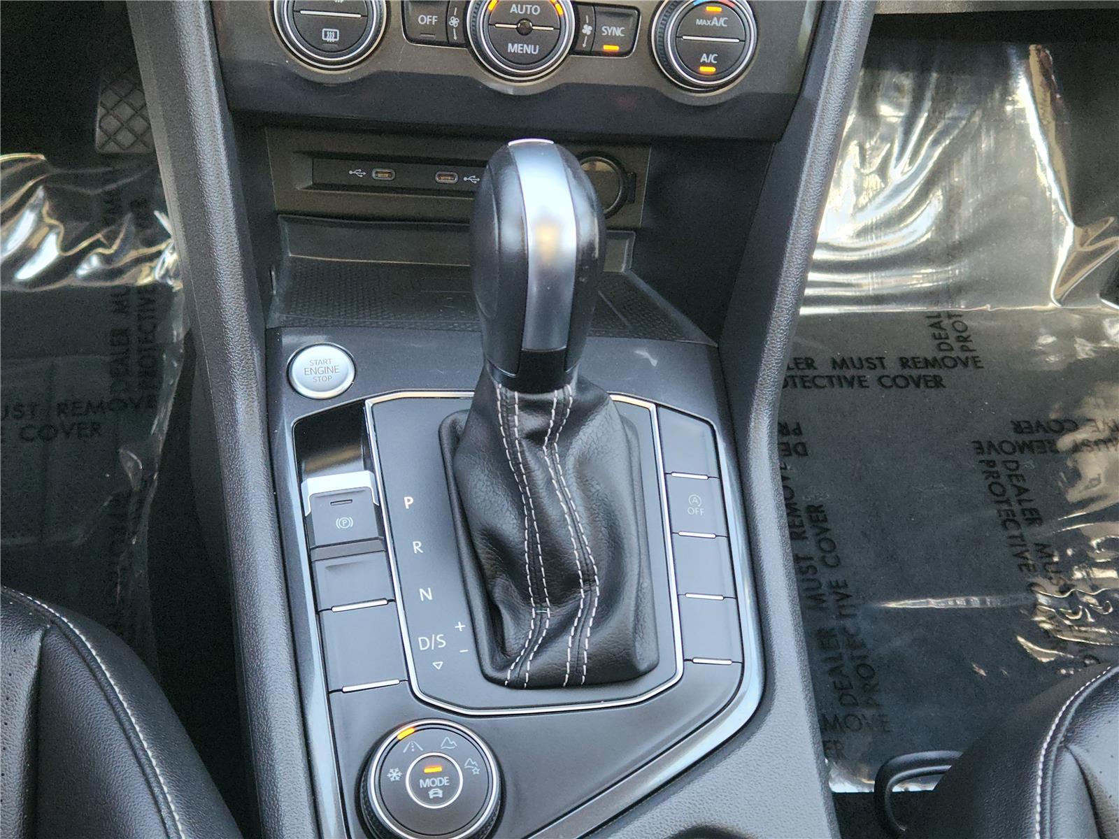 2021 Volkswagen Tiguan SE photo 16