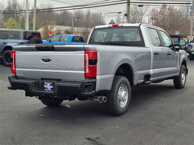 2024 Ford F-350 XL photo 4