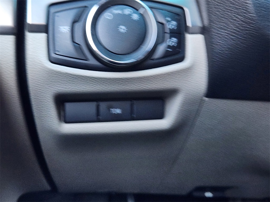 2014 Ford Explorer Base photo 18