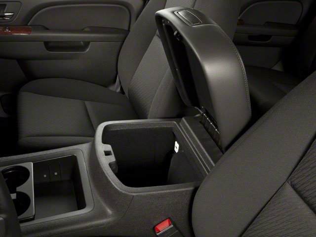 2013 Chevrolet Avalanche LT photo 12