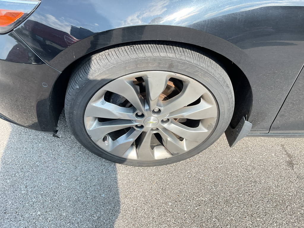 2017 Chevrolet Malibu Premier photo 4