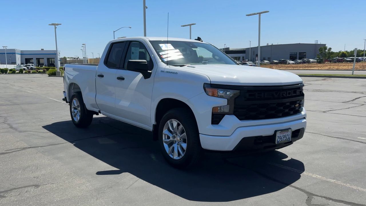2025 Chevrolet Silverado 1500 Custom photo 10