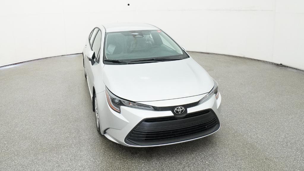 2025 Toyota Corolla LE photo 32