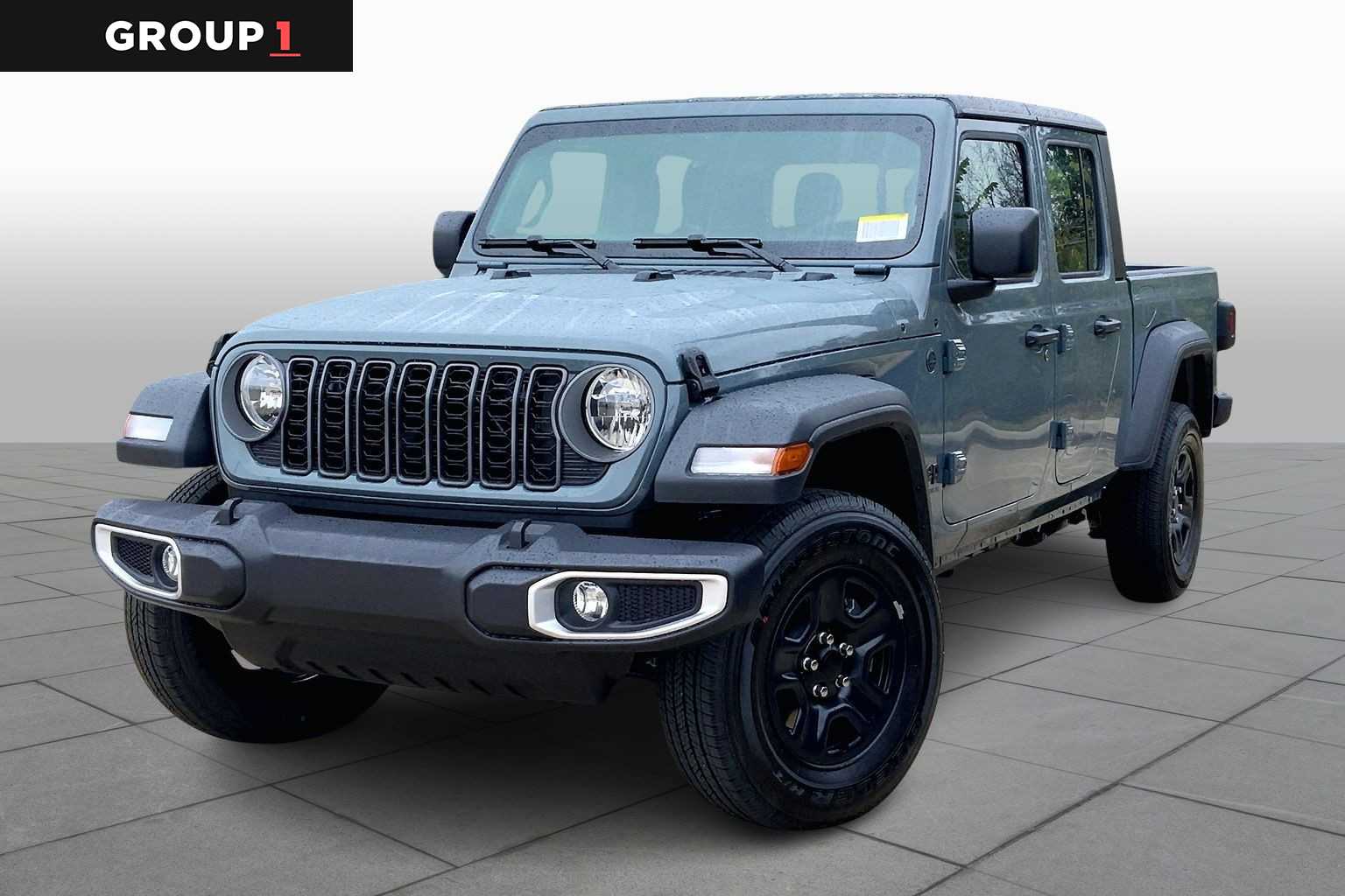 2026 Jeep Gladiator Sport's photo
