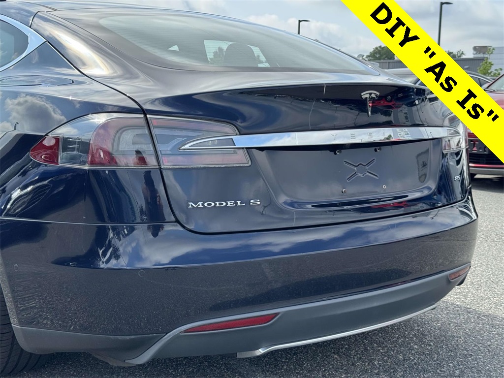 Used 2015 Tesla Model S 85 with VIN 5YJSA1H12FF087869 for sale in Fredericksburg, VA