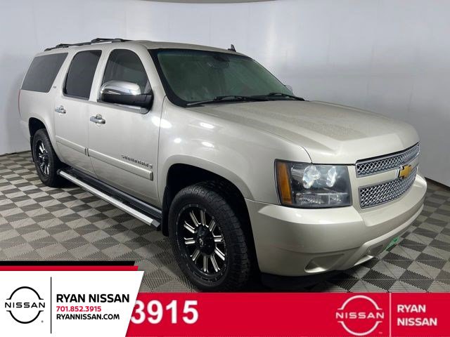 2008 Chevrolet Suburban's photo