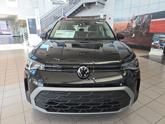2025 Volkswagen Taos S photo 2