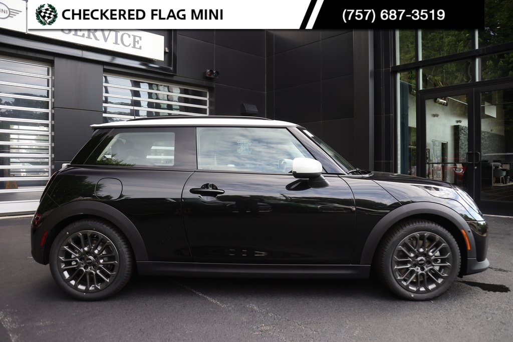 2025 Mini Cooper Hardtop S photo 4