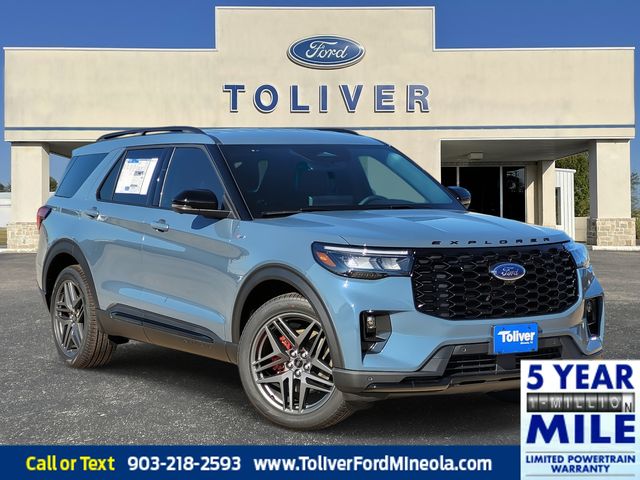 2026 Ford Explorer ST-LINE's photo