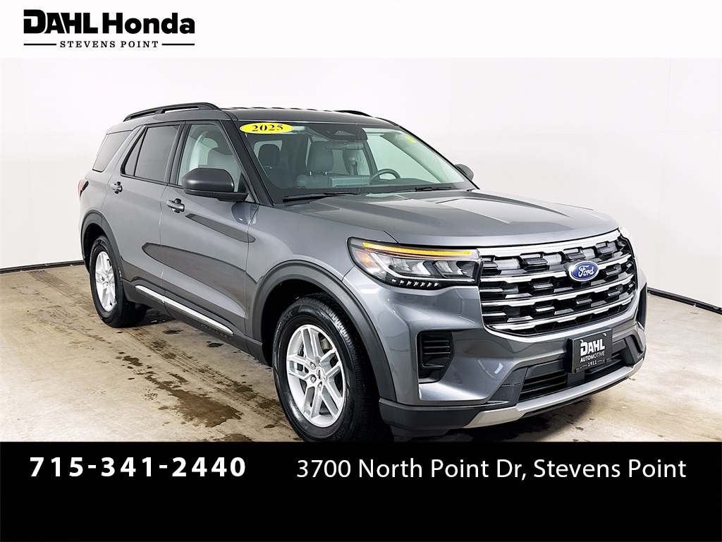 2025 Ford Explorer Active's photo