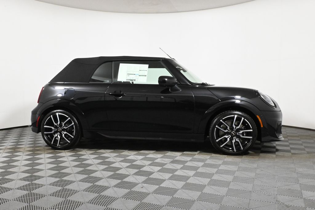 2026 Mini Cooper Convertible Iconic photo 9