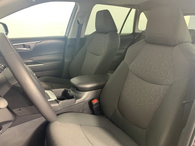 2023 Toyota RAV4 XLE photo 11