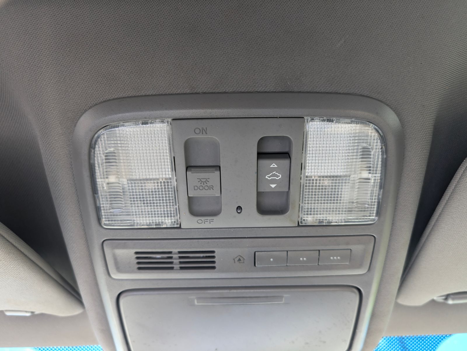2011 Honda Pilot Touring photo 26