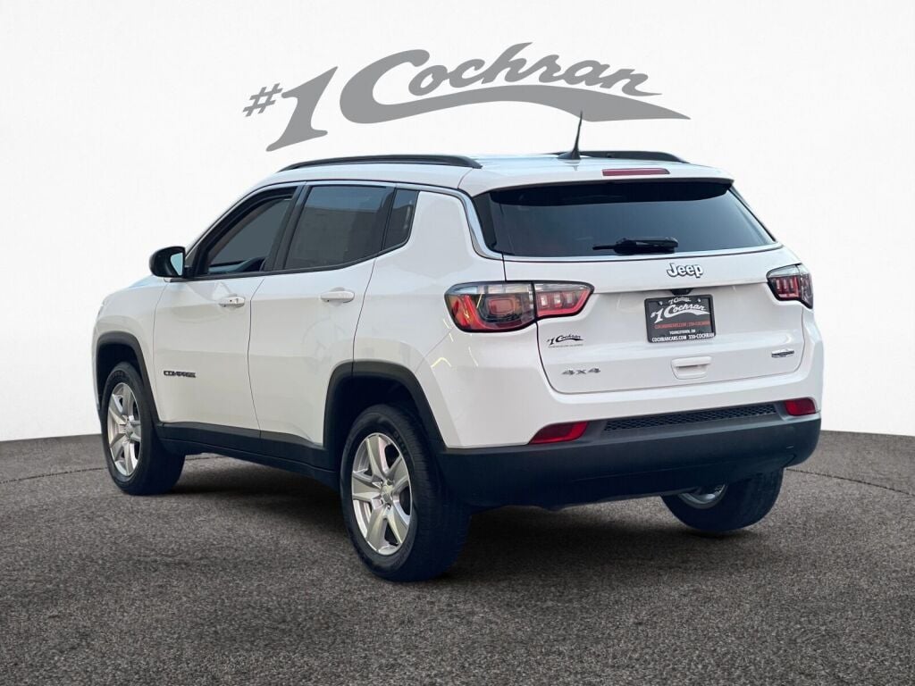 2022 Jeep Compass Latitude photo 5