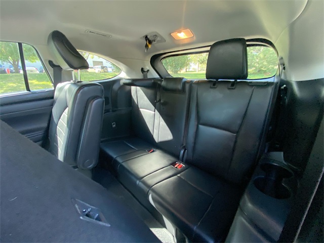 2023 Toyota Highlander XLE photo 13