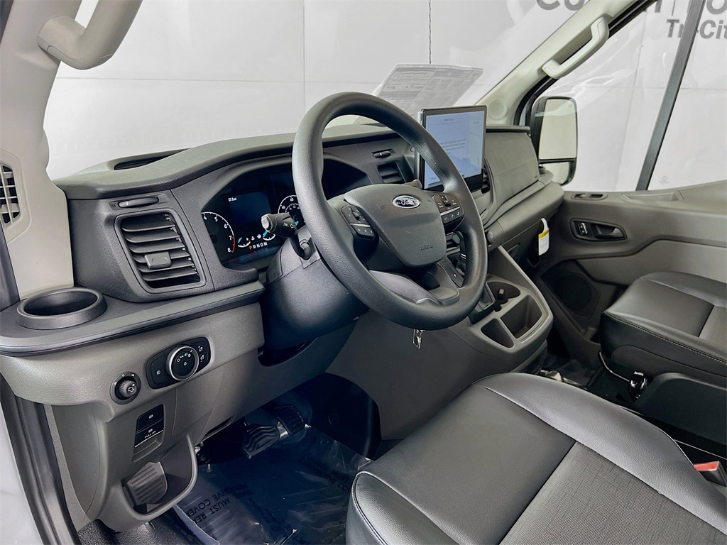 2024 Ford Transit photo 2