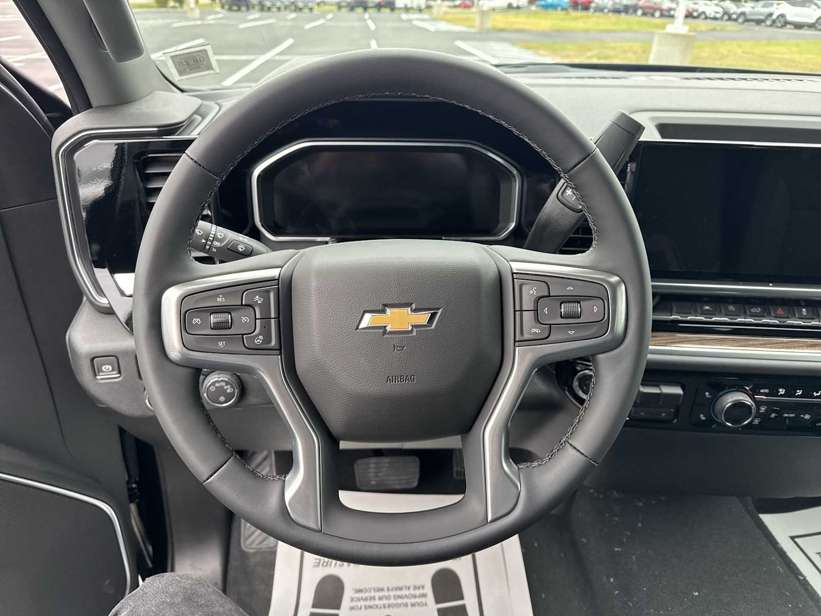 2026 Chevrolet Silverado 1500 LT photo 13