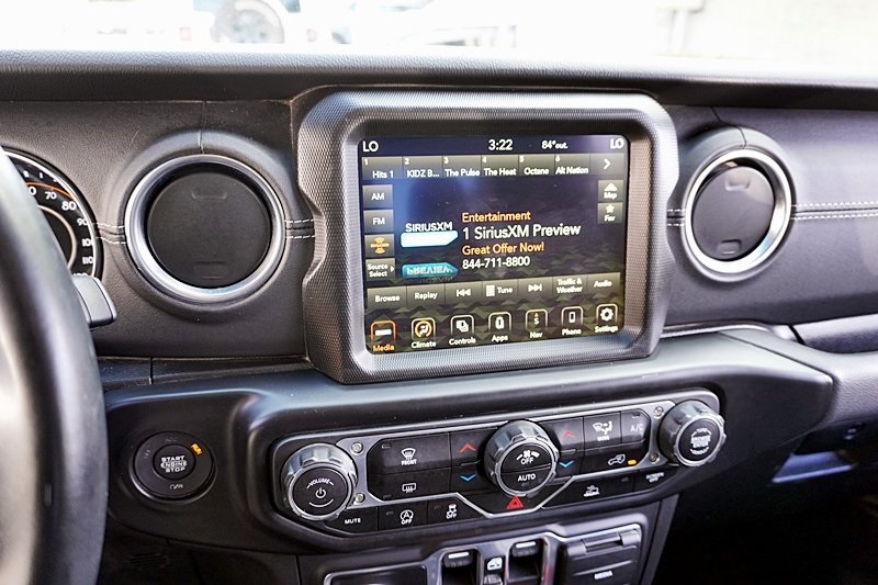 Certified Used 2021 Gray Jeep Overland image 26