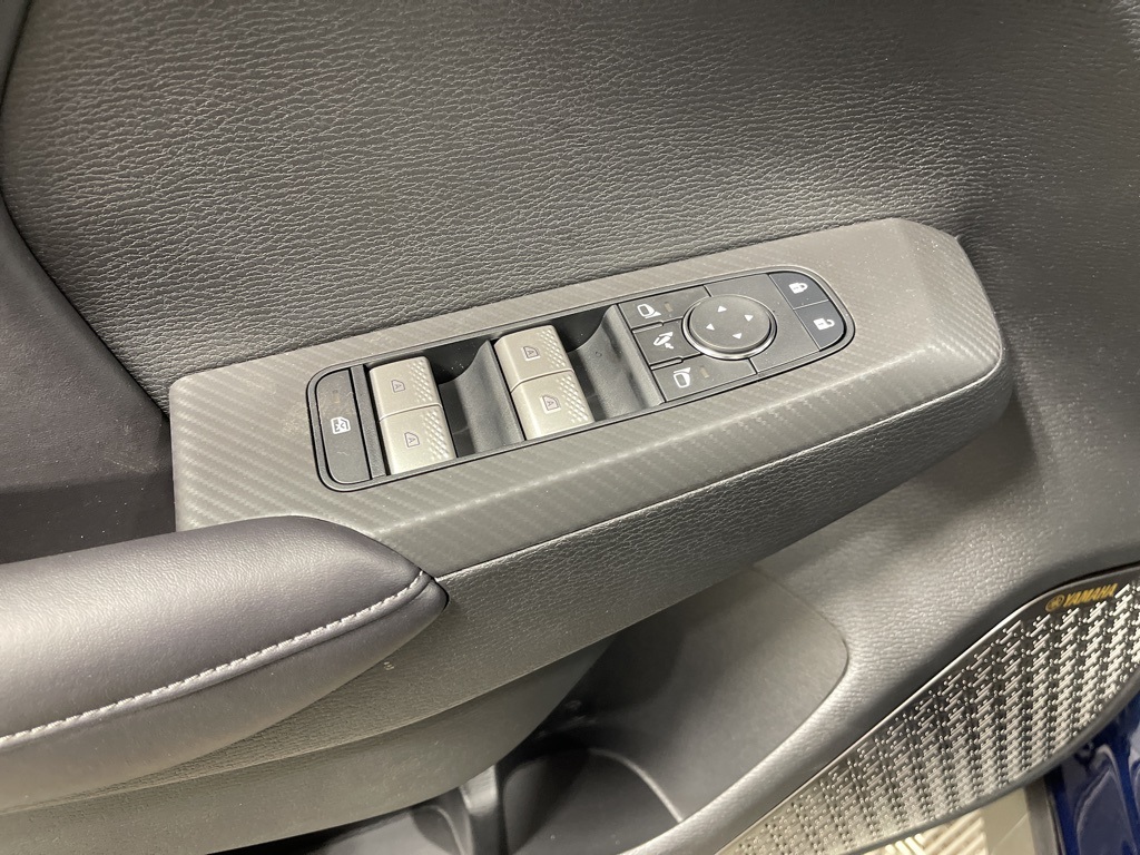 2025 Mitsubishi Outlander SE photo 19
