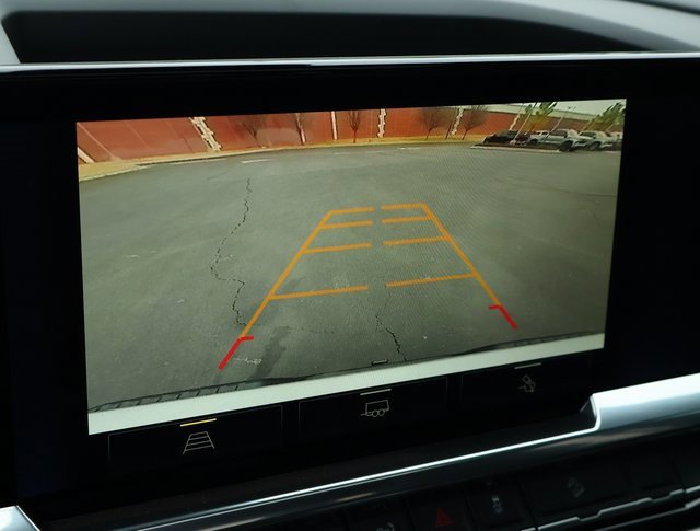 2025 Chevrolet Silverado 1500 LT Trail Boss High Country photo 3