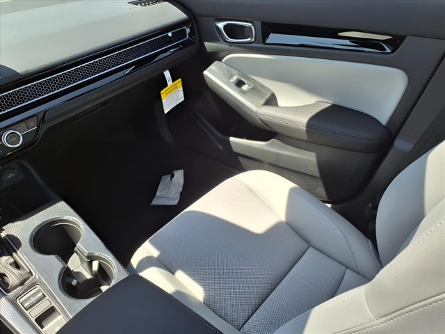 2025 Honda Civic Hybrid Sport Touring photo 13