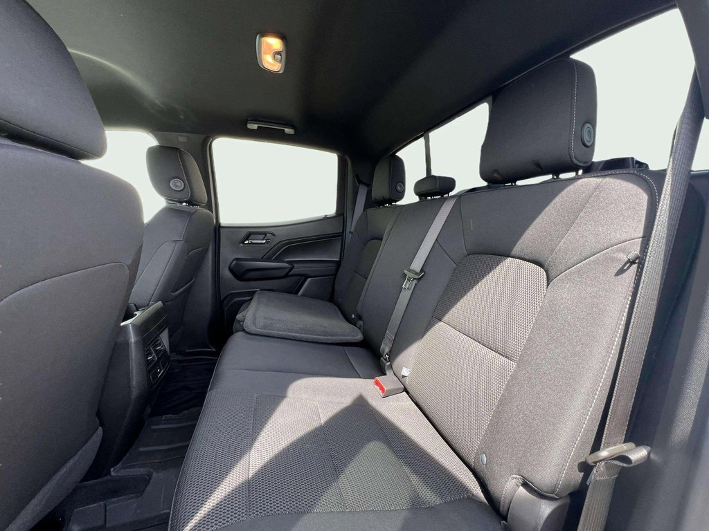 2023 Chevrolet Colorado LT photo 19