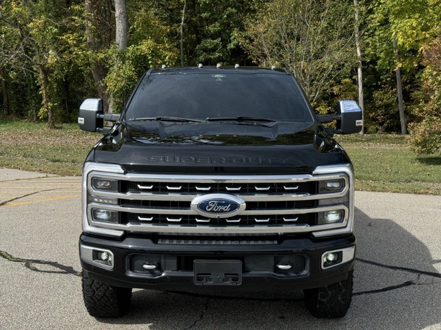 2024 Ford F-350 photo 2