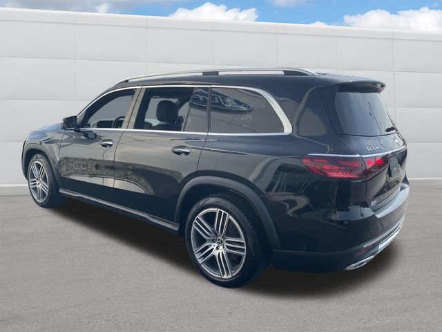 2024 Mercedes Benz GLS 450 4MATIC photo 3