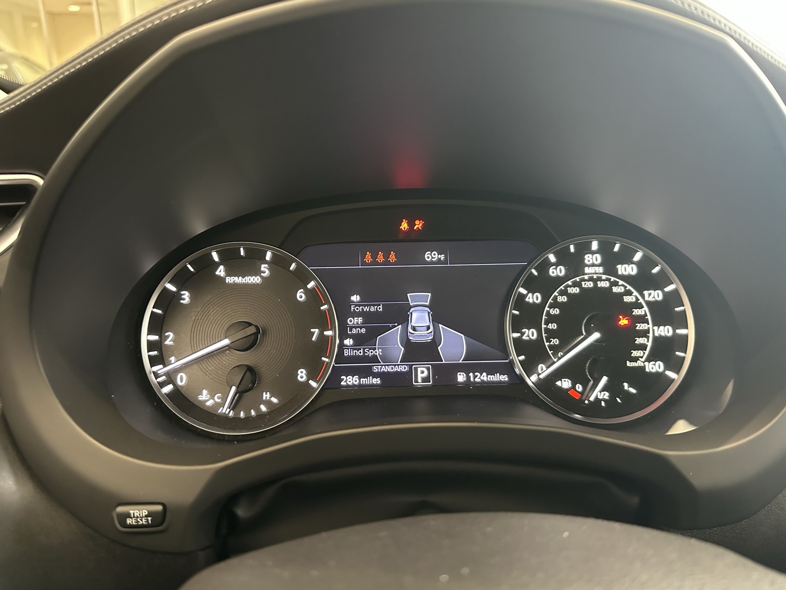 2025 Infiniti QX50 Luxe AWD photo 17