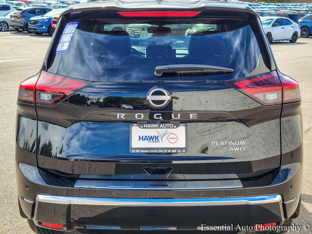 2026 Nissan Rogue Platinum photo 3