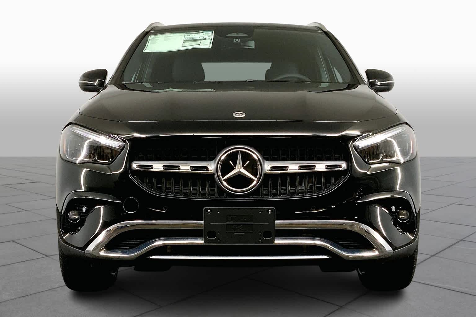 2025 Mercedes Benz GLA 250 4MATIC photo 3