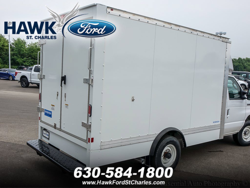 2023 Ford E-350 photo 7