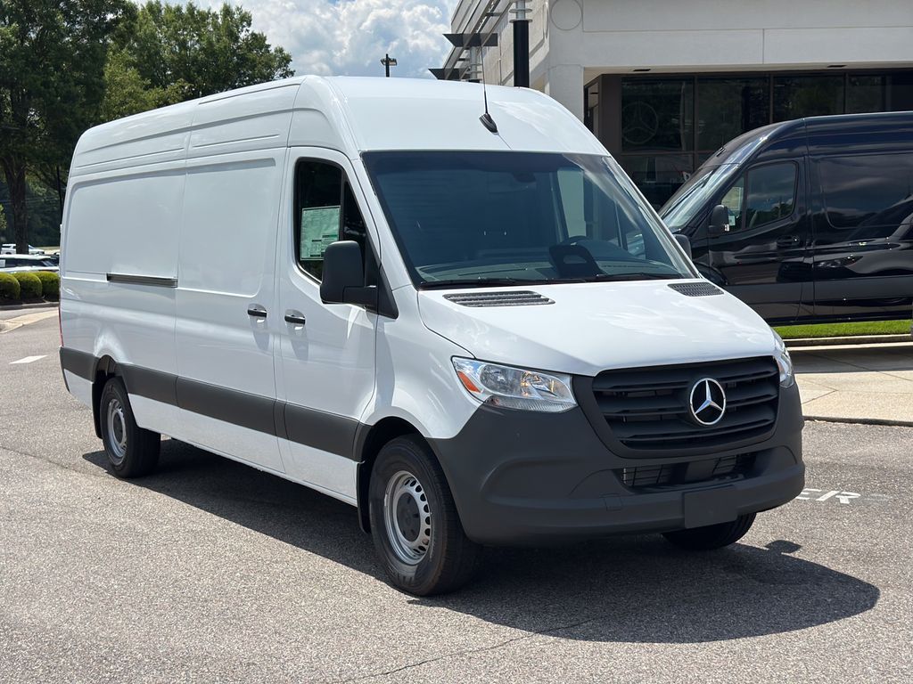 2025 Mercedes-Benz Sprinter Cargo Van Base's photo