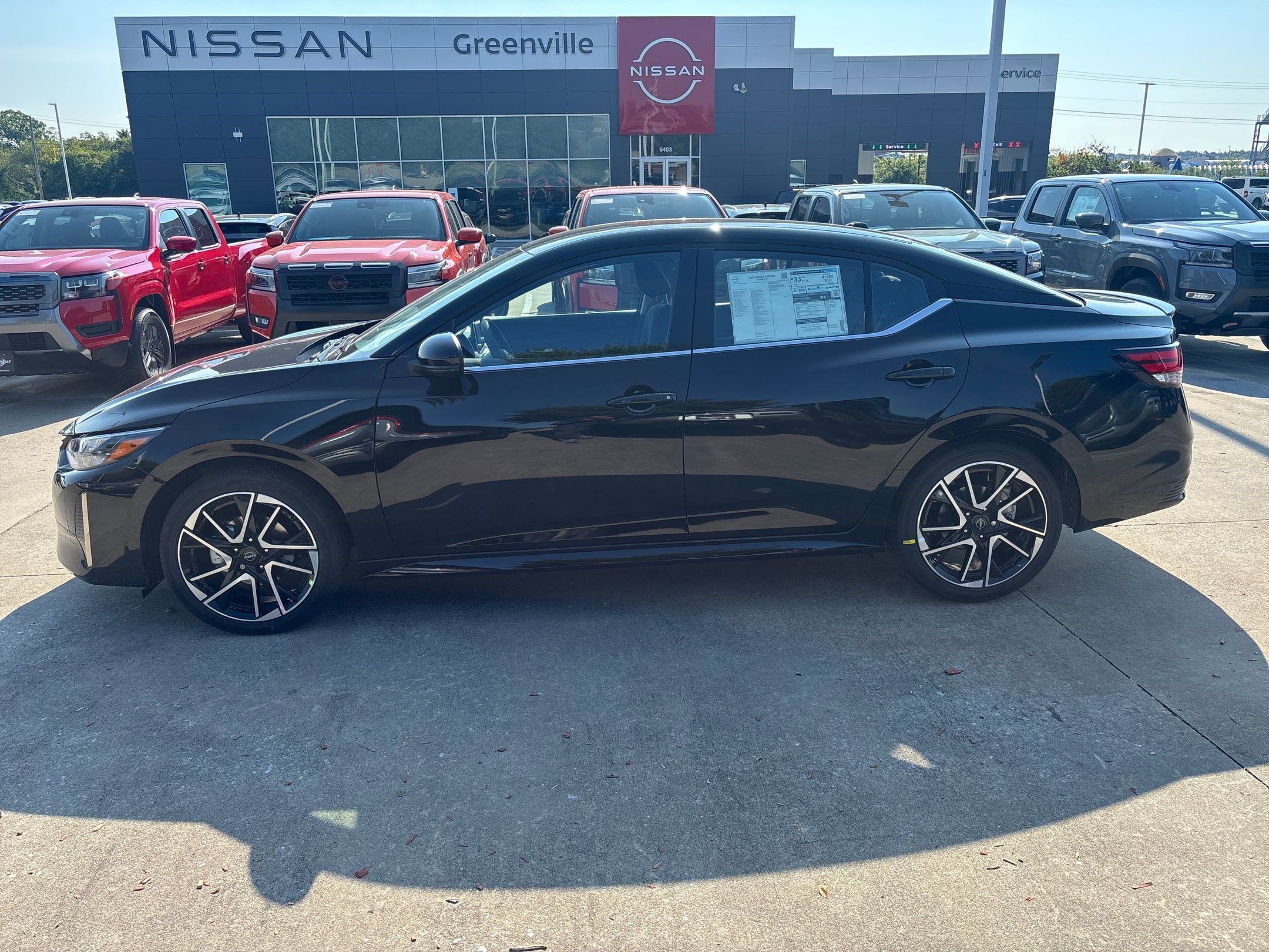 2025 Nissan Sentra SR photo 2