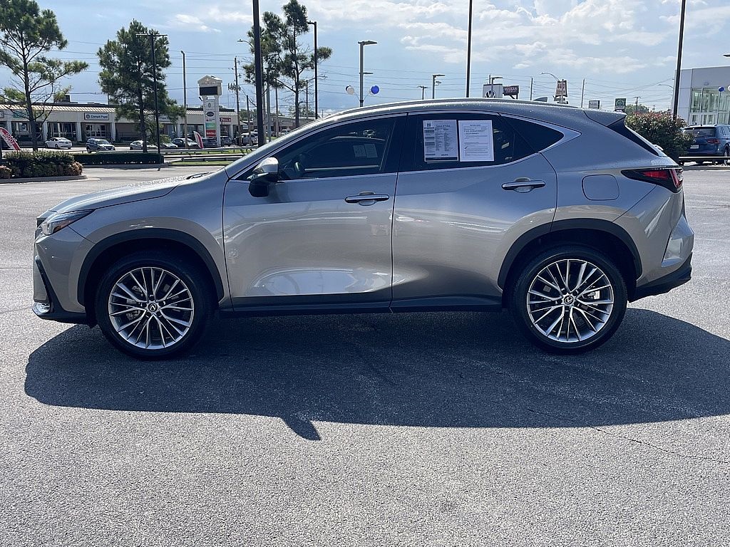 2025 Lexus NX 350h Premium photo 5