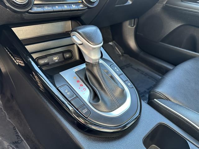 2023 Kia Forte GT-Line photo 17