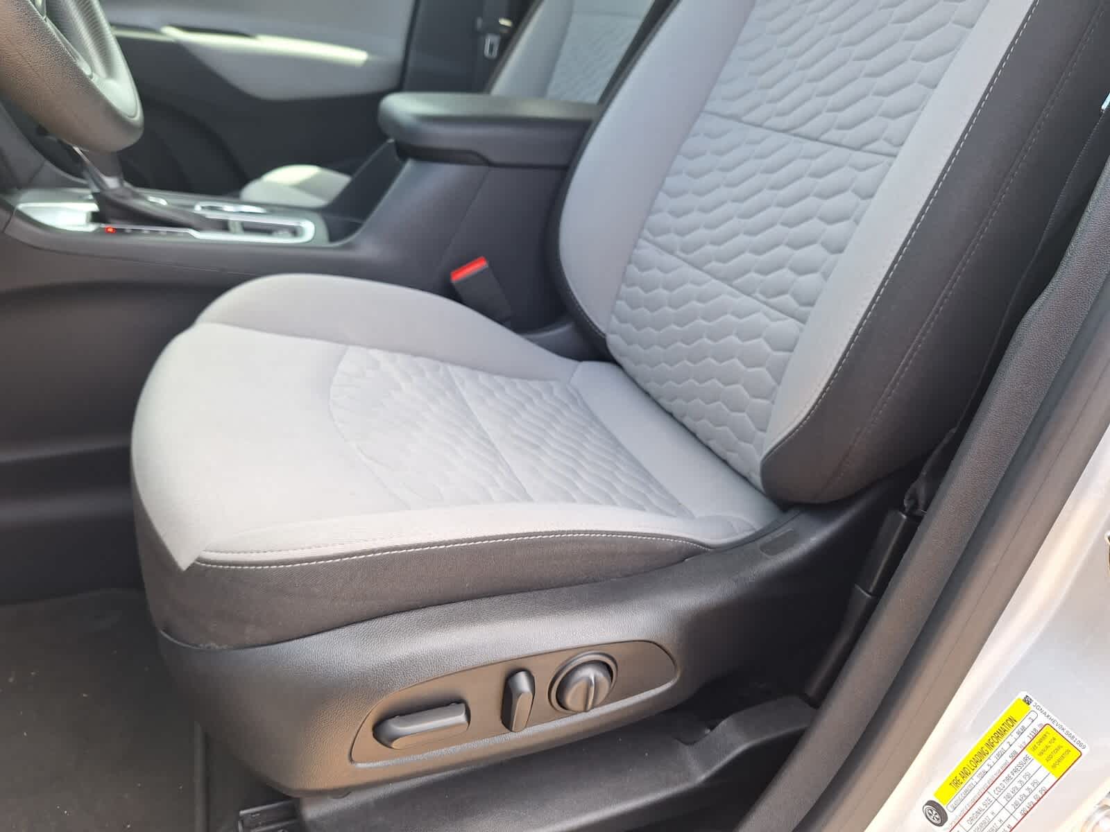 2019 Chevrolet Equinox LS photo 10