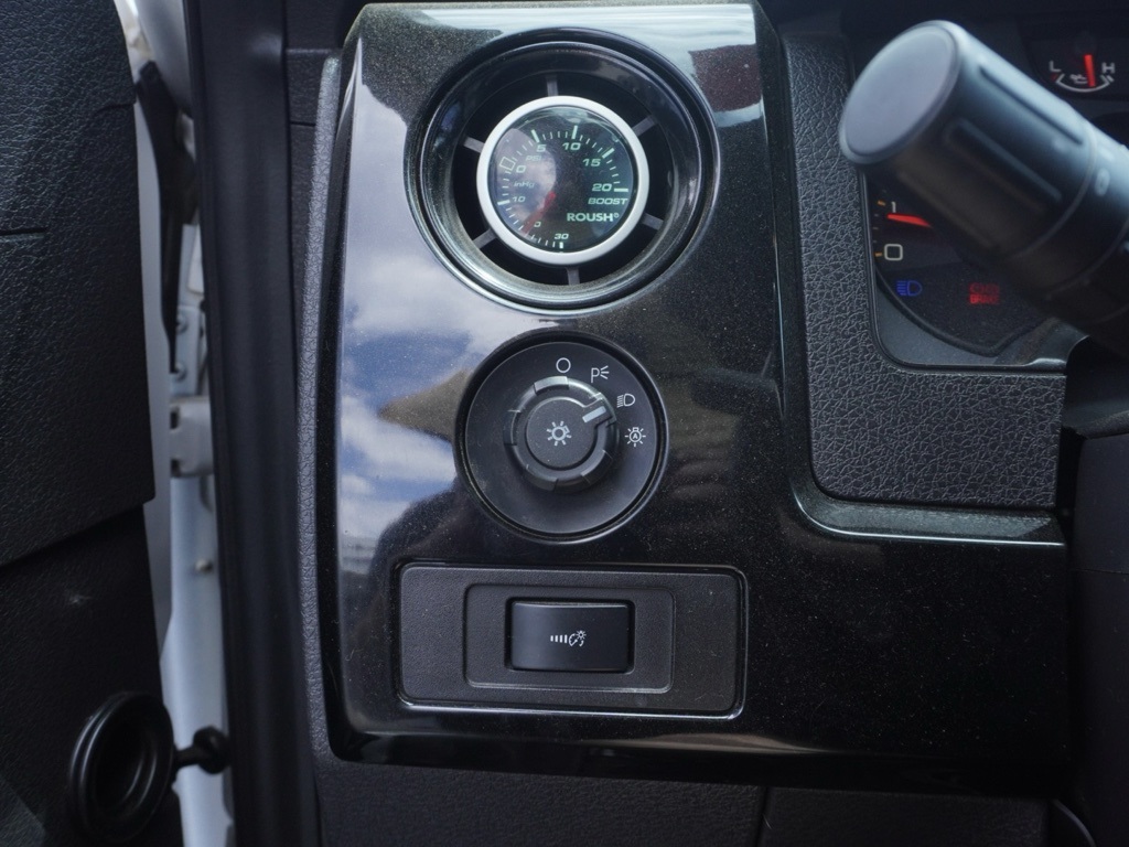2013 Ford F-150 SVT Raptor photo 11