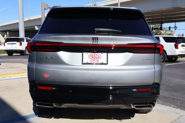 2025 Buick Enclave Sport Touring photo 4