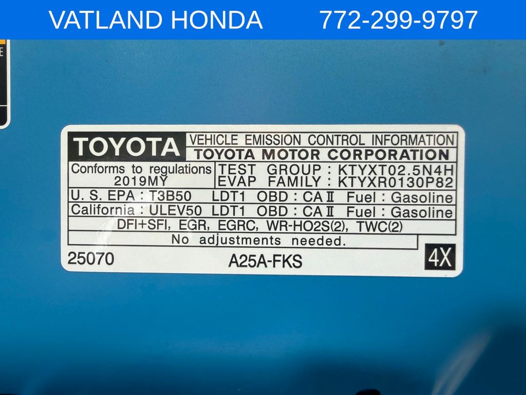 2019 Toyota RAV4 XLE photo 32