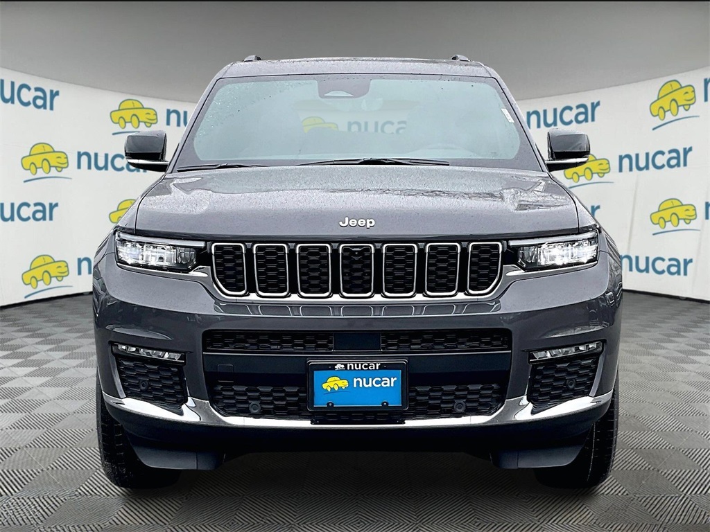 2025 Jeep Grand Cherokee Limited photo 2