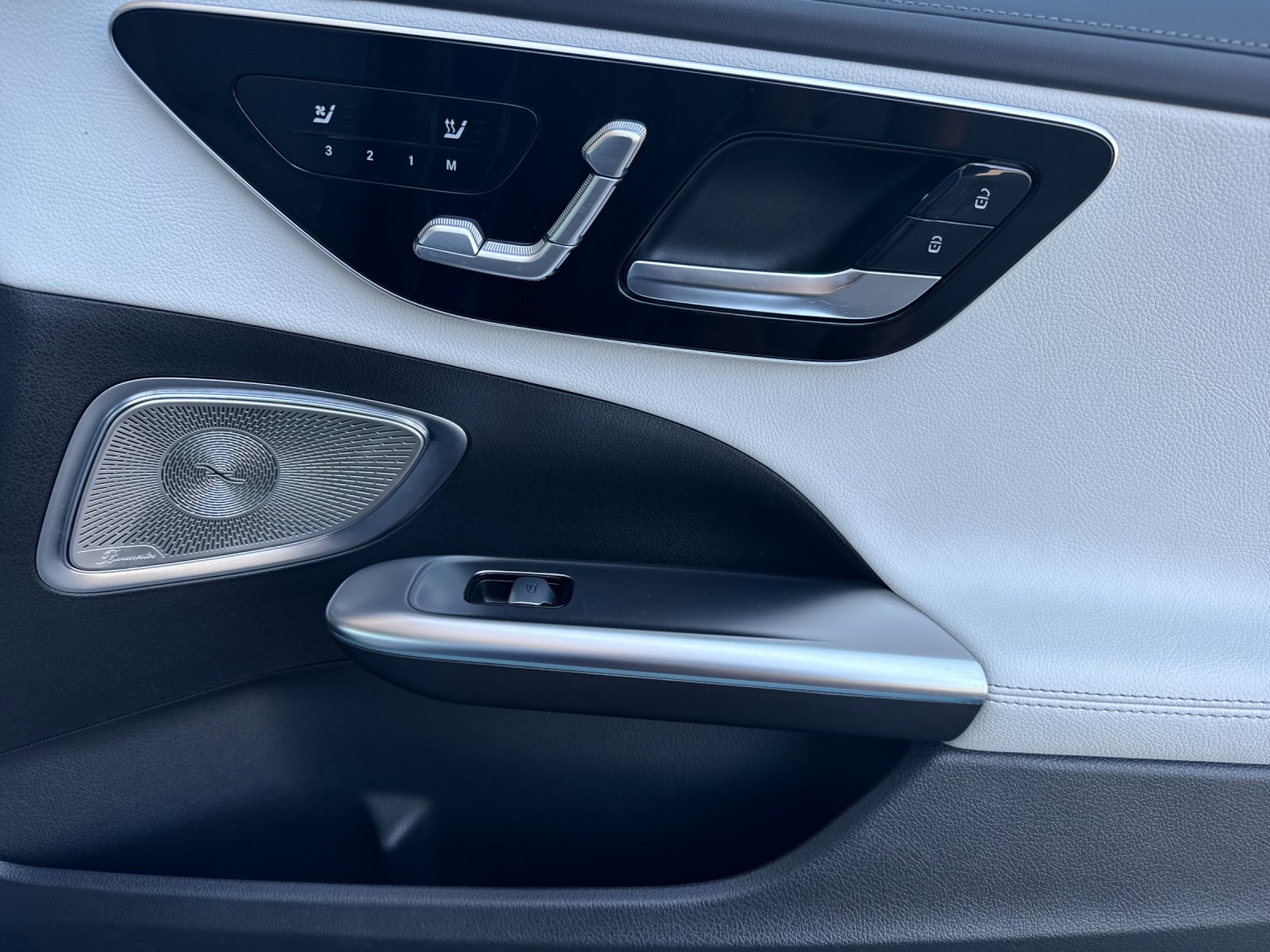 2025 Mercedes Benz C 300 photo 20