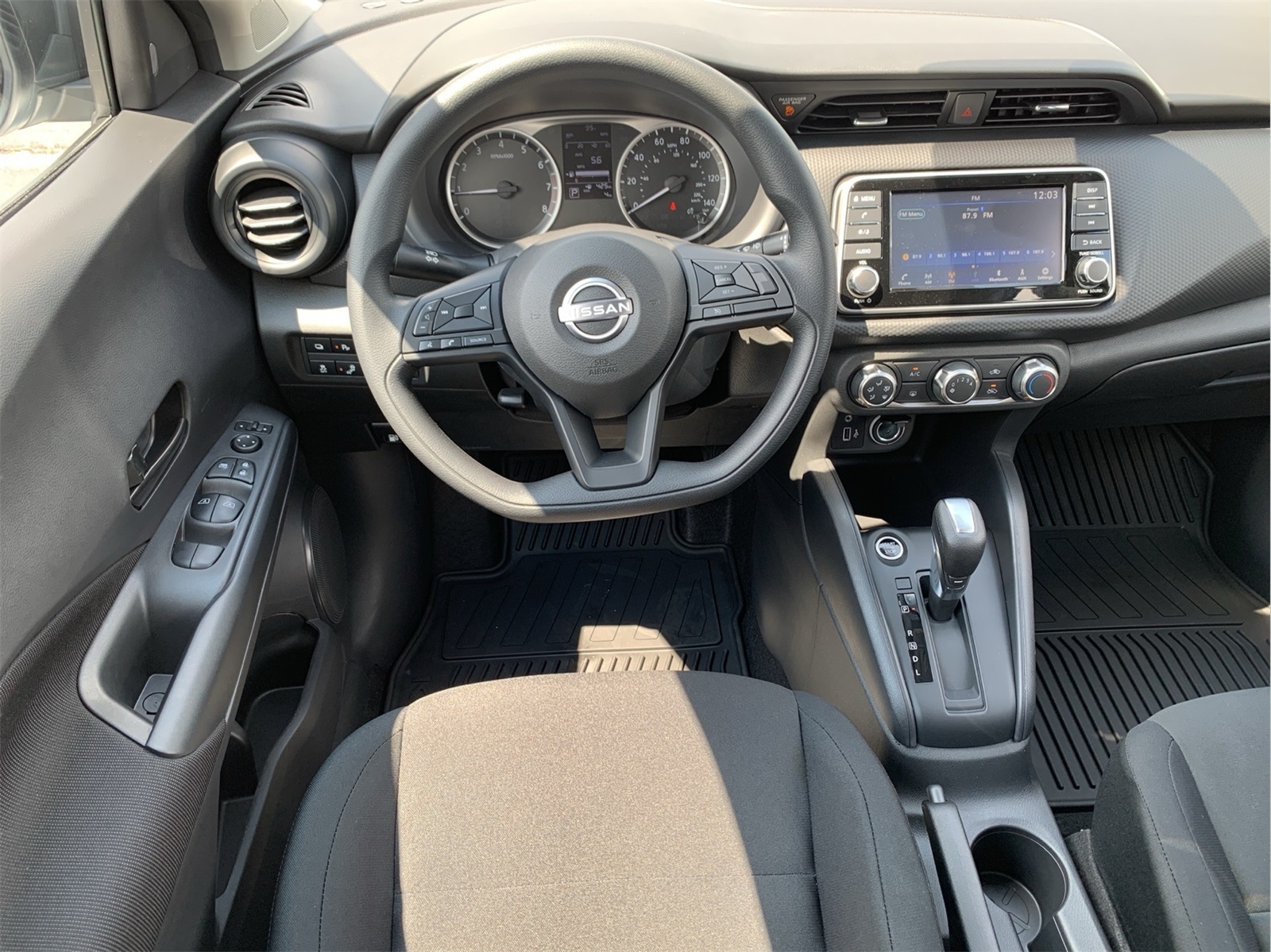 2025 Nissan Kicks Play S photo 21